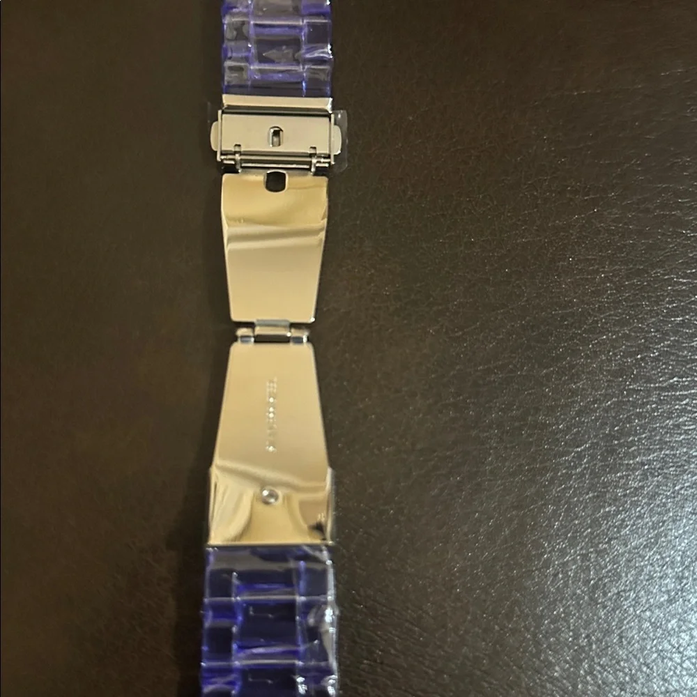 N/A translucent purple